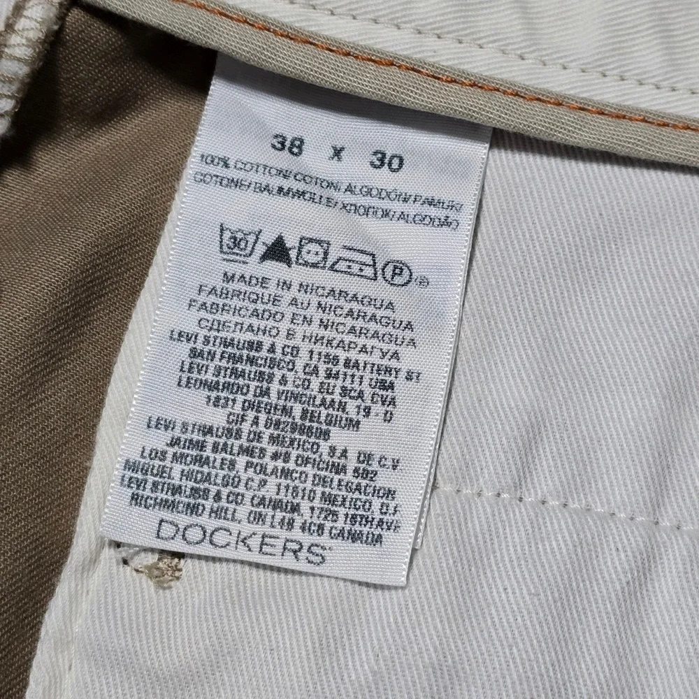 Dockers D3 Classic Mens 38x30 Flat Front‎ Khaki Dress Pants Trousers Tan